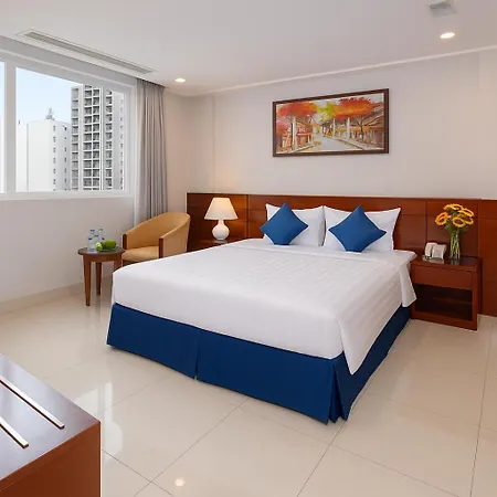 White Lotus Hotel Saigon-2