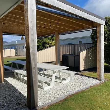 Parklands Motel & Apartments Te Anau-3