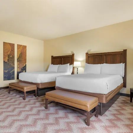 Best Western Plus Cimarron Hotel & Suites-2
