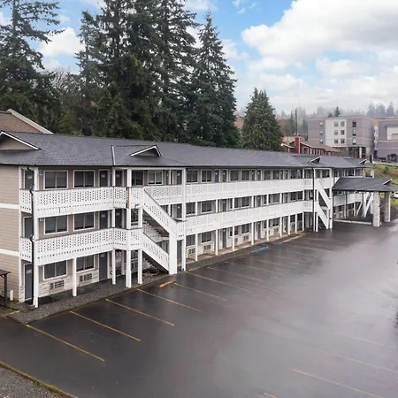 Basecamp Puyallup A Travelodge By Wyndham-3