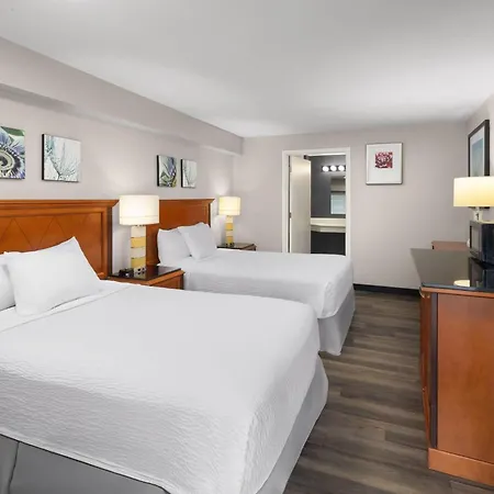 Basecamp Puyallup A Travelodge By Wyndham-2