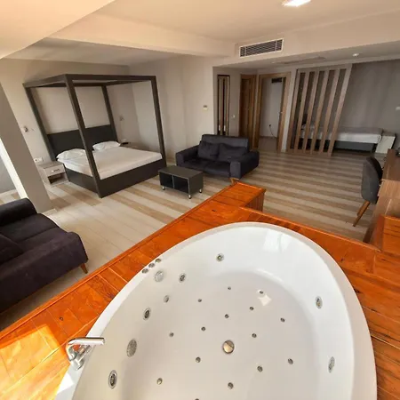 On Hotel-3