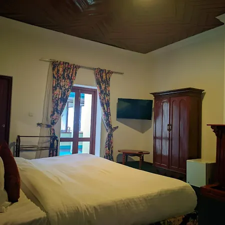 Tea Bush Hotel-3