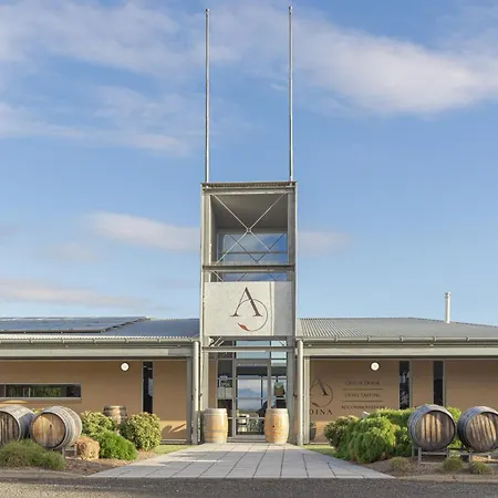 Adina Vineyard-2