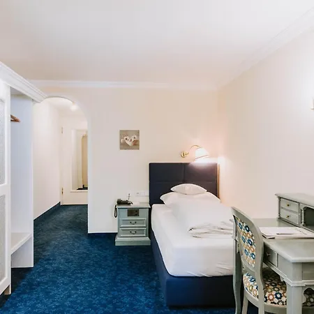 Hotel Hirlanda-2