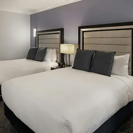 City Express By Marriott Manhattan Beach-2