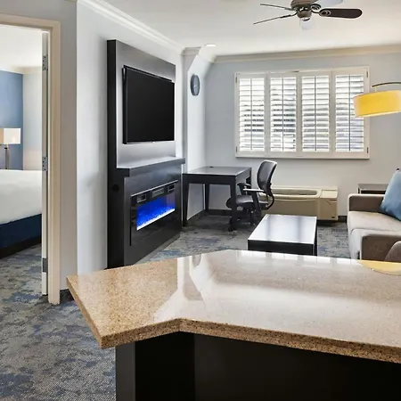 City Express By Marriott Manhattan Beach-2