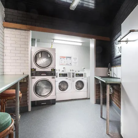 Burnie Central Townhouse Hotel-2