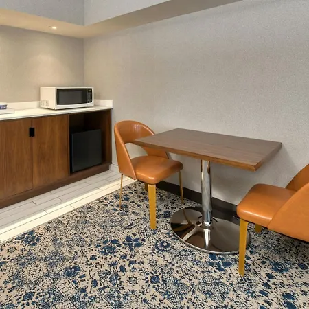 Four Points By Sheraton Barrie-2
