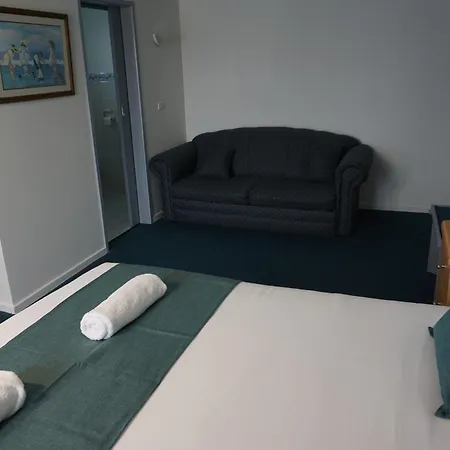Central Motel Port Fairy-3