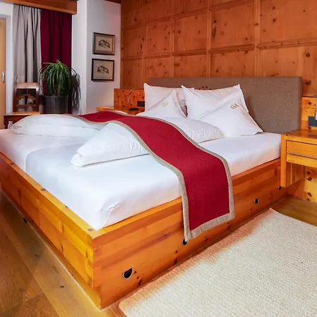 Hotel Goldener Adler - Im Sommer Silvretta Premium Card Inkludiert-2