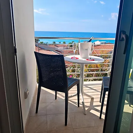 Resort Rocca Di Vadaro - Seafront Suites, Rooms & Apartments-3