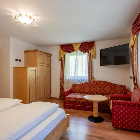Garni Hotel And Apartments Wildbach-3