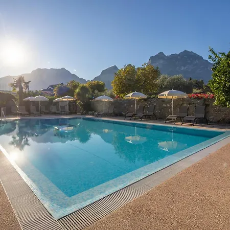 Hotel Villa Claudia-3