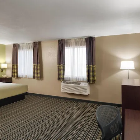 Super 8 By Wyndham Casa Grande-3