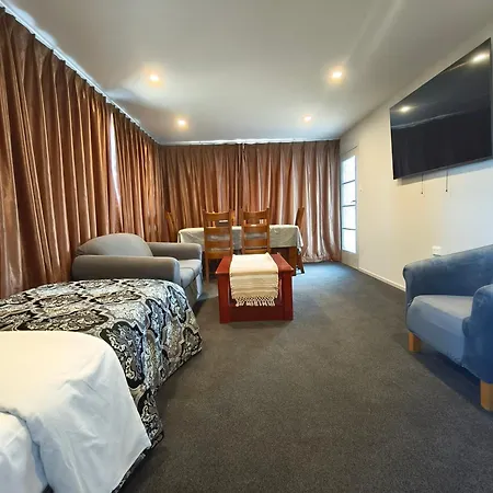 Willowbank Motel-2