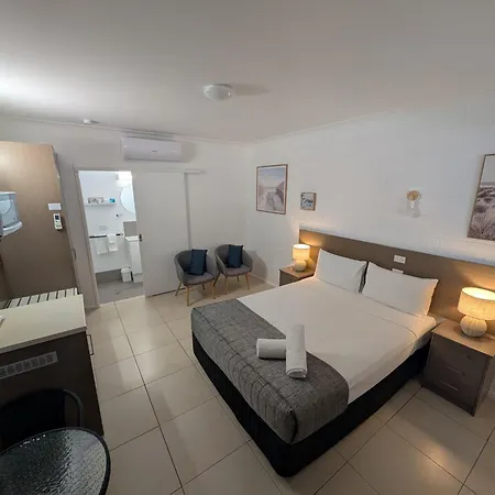 Moffat Beach Motel Caloundra-2