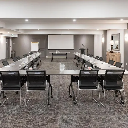 Holiday Inn Express Hotel & Suites Charlottetown By Ihg-3