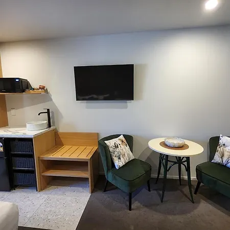 Alpine Lodge Motel-2