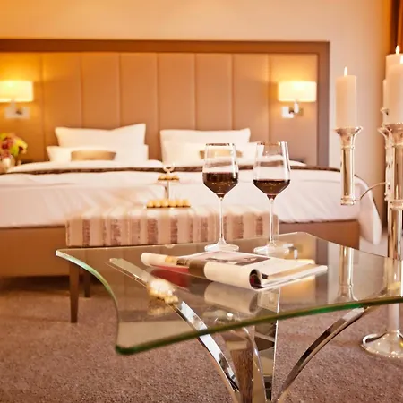 Favor Hotel Koenigsallee-2