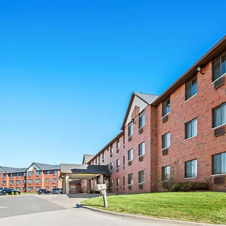 Days Inn & Suites By Wyndham Des Moines Airport-2