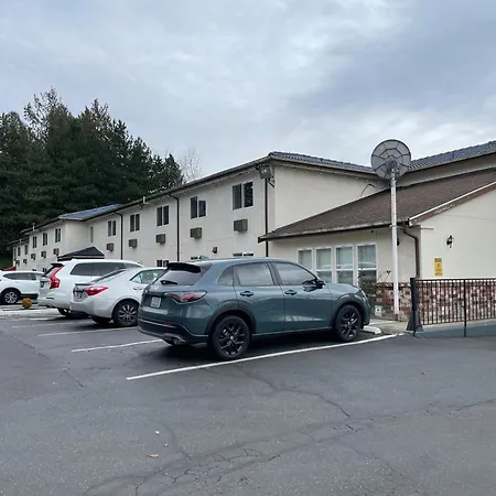Americas Best Value Inn Lynnwood-2