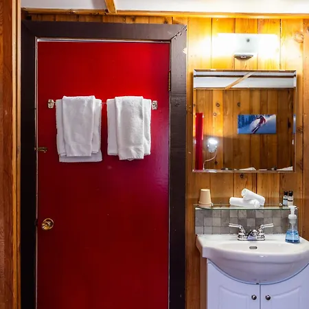 Red Shutter Inn-3