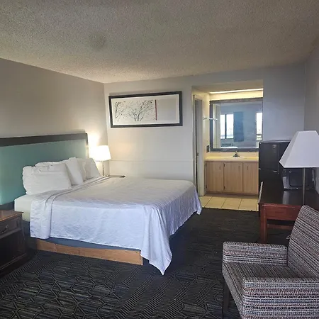 Hawk'S Nest Lodge-3