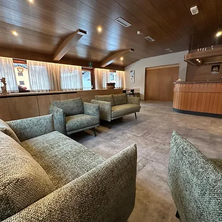 Hotel Ferrari-3