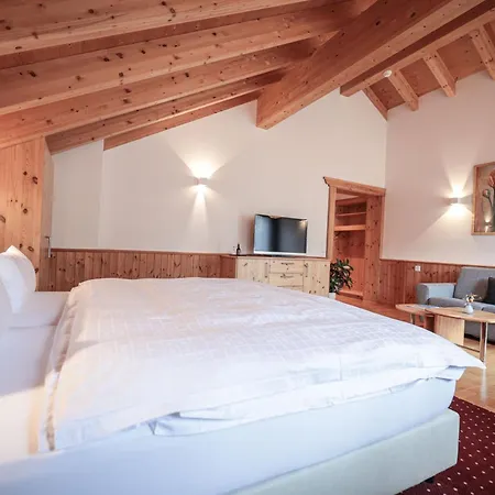 Hotel Sonnenhalde, Arosa-2