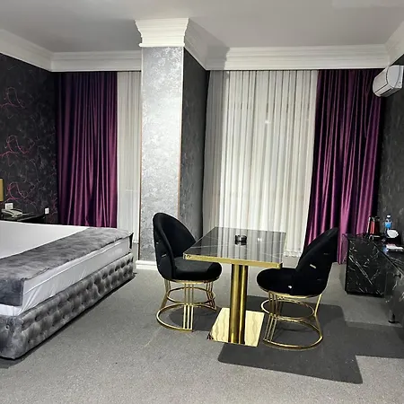Amber Hotel-3