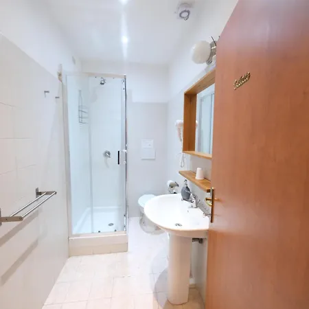 Gialel Guesthouse-2