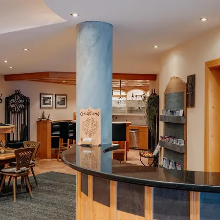 Hotel Garni Alpenhof-3