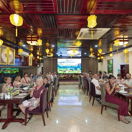 Moonlight Hotel Hue-2