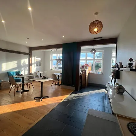 Riverside Cottage B&B-2