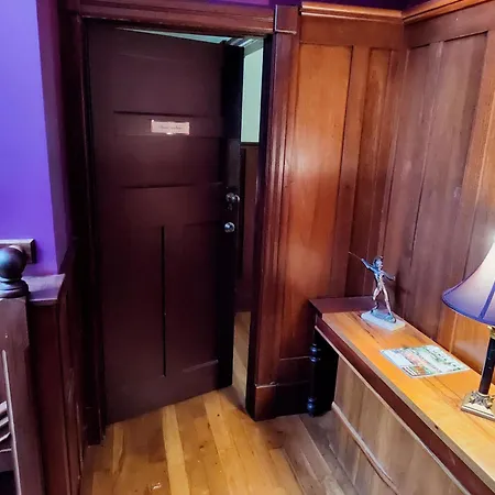 Bridgefield Guest House-2