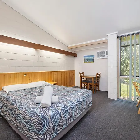 Coal Creek Motel-3