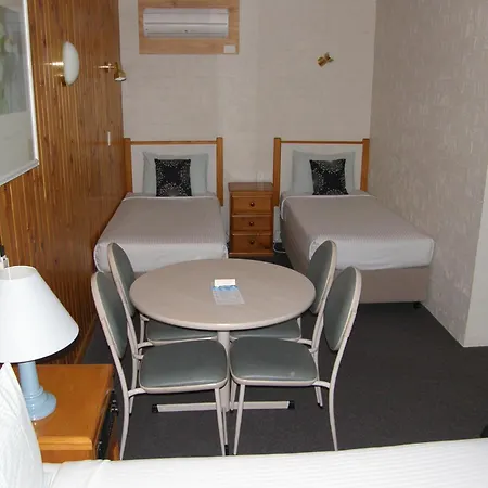 Blue Diamond Motor Inn-3