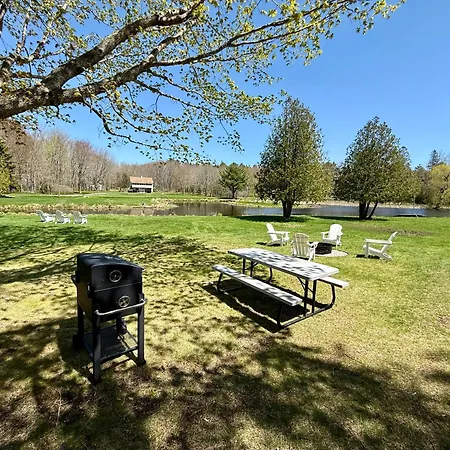 Eden Village Motel And Cottages-3