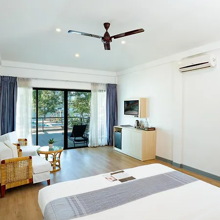 The Sanctuary Nam Ngum Beach Resort-2