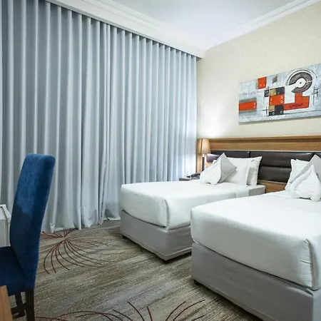 Golden Tulip Al Shakreen-3