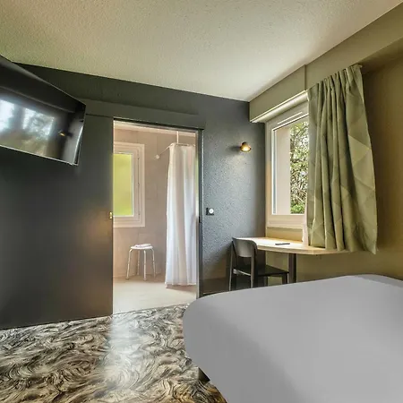 B&B Hotel Niort Sud Venise Verte-3