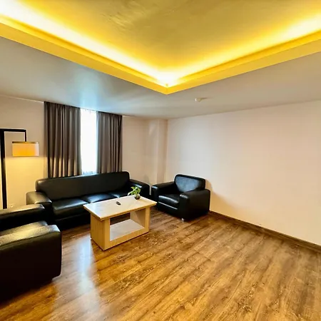 Orchardz Hotel Industri Jakarta Kemayoran-3