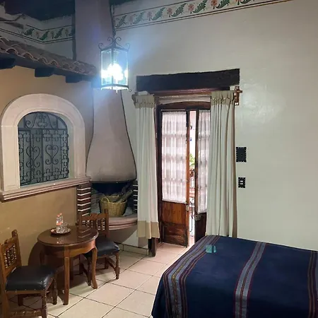 Hotel Los Escudos-2