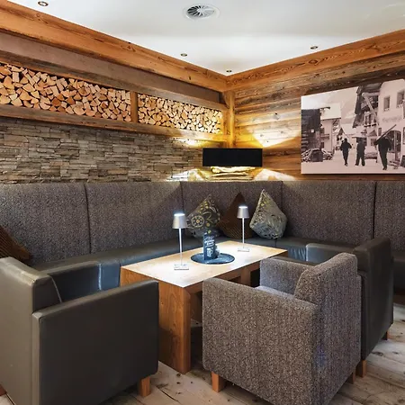 Hotel Garni Alpenjuwel-2
