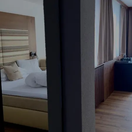 Hotel Central-2