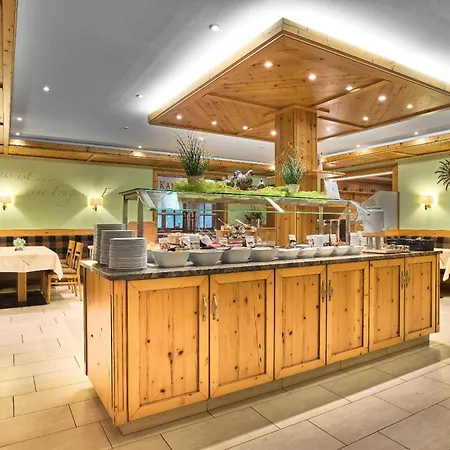 Wellness- und Wohlfühlhotel Waldeck-3