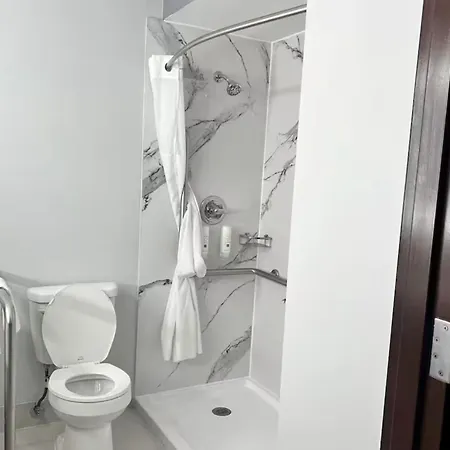Quality Inn Foristell-3