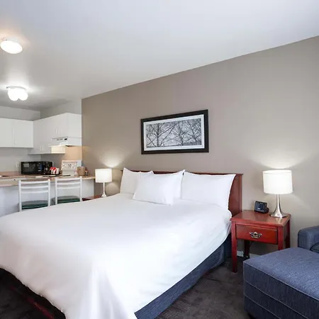 Sandman Hotel & Suites Williams Lake-3