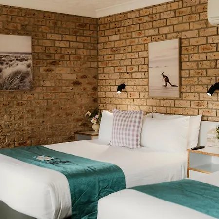 Kennedy Drive Boutique Motel & Nursery- Close To City Centre & Airport - 24 Hour Self Check-In-2